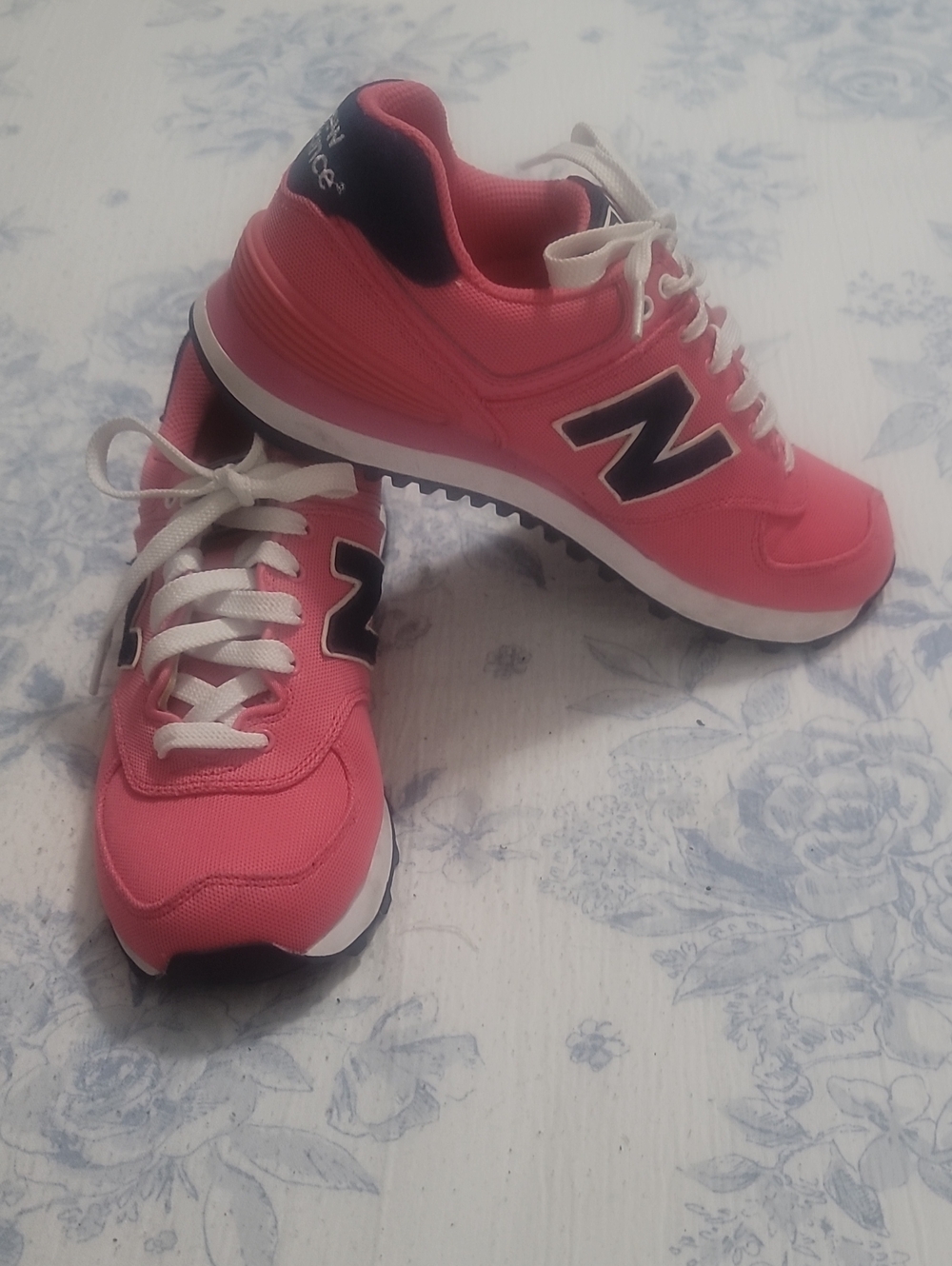 New Balance  Bubble Gum Pink With Blue  Women's  Lace-Up Sneakers